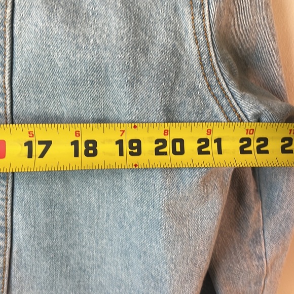 Men’s John Galt California Denim Jacket light wash size med. - Picture 9 of 10